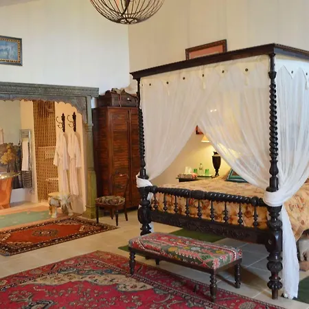 Les Allees De Terre-neuve Holiday home